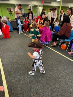 Bilingual ~ Halloween Storytime, Craft and Parade!