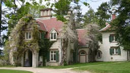 Legendary Tours of Washington Irving’s Sunnyside