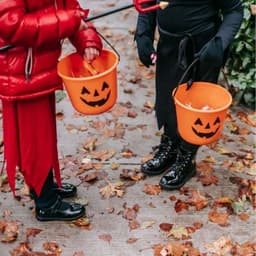 A Hocus Pocus Halloween: For Kids, Teens & Adults!